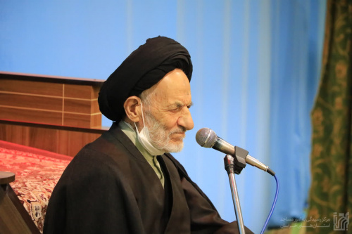گذر زمان به نفع اسلام و انقلاب است