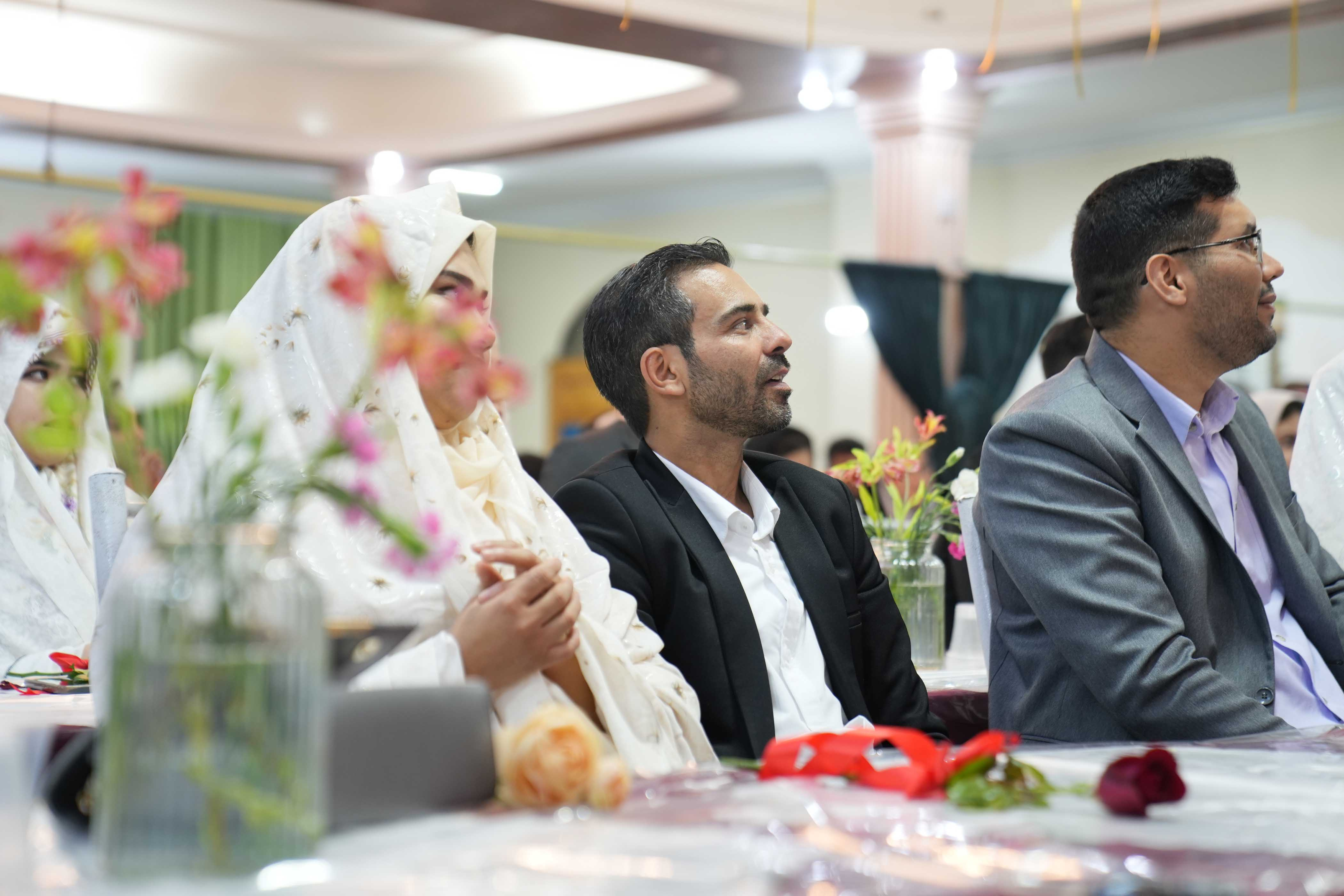 جشن ازدواج 12 زوج جوان در مسجد حضرت جوادالائمه (ع) محله تلگرد